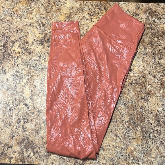 Size 4 special edition lululemon leggings. Worn once  Perfect condition 28” - Picture 2 of 3
